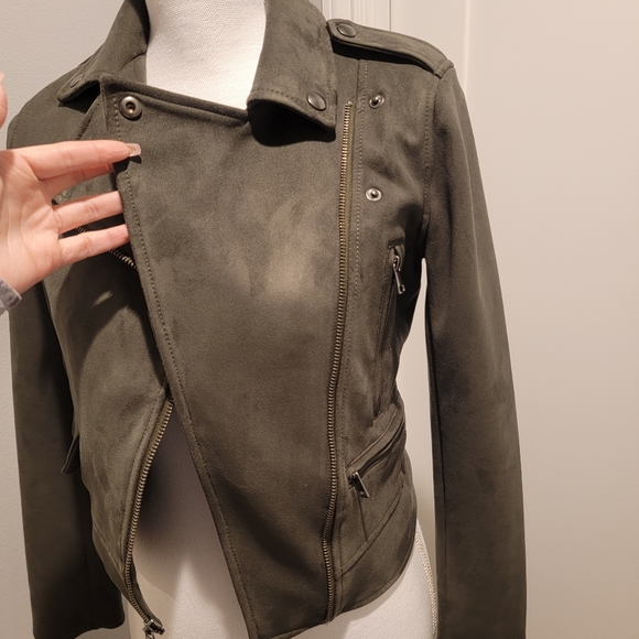‼️SOLD‼️BANANA REPUBLIC OLIVE GREEN VEGAN-SUEDE MOTOR JACKET - Picture 2 of 9